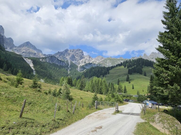 Bergpanorama in Filzmoos mit Blick auf die Alpen