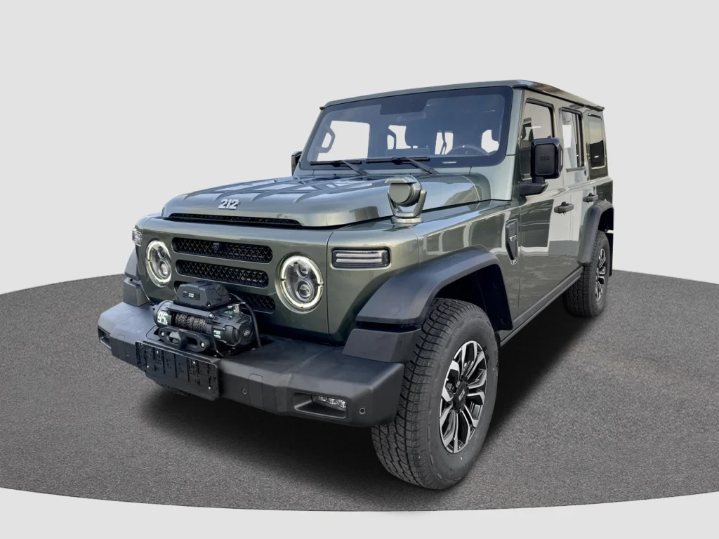 BAW 212 2.0D AT8 4×4