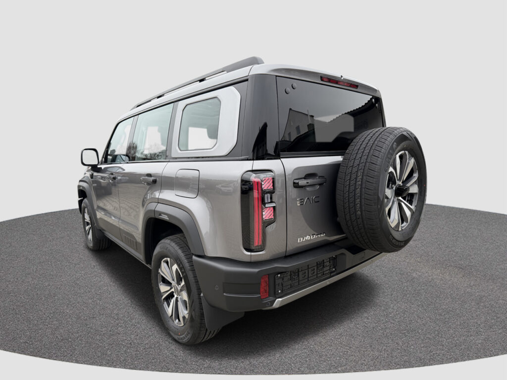 BAIC BJ40 Pro in Fahrt – leistungsstarker 4x4 SUV für Straße und Gelände